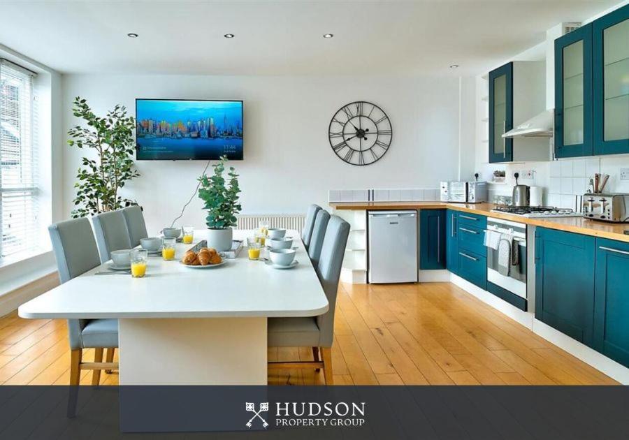 Ironbridge Townhouse With Roof Terrace And Parking Villa Buitenkant foto